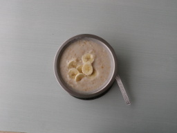 One of the breakfasts we can choose: banana porridge !