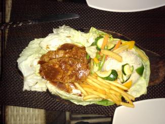 A nice fish platter at the Beach House. And yes, vegetables !